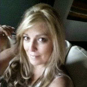 Meet your Posher, Dana